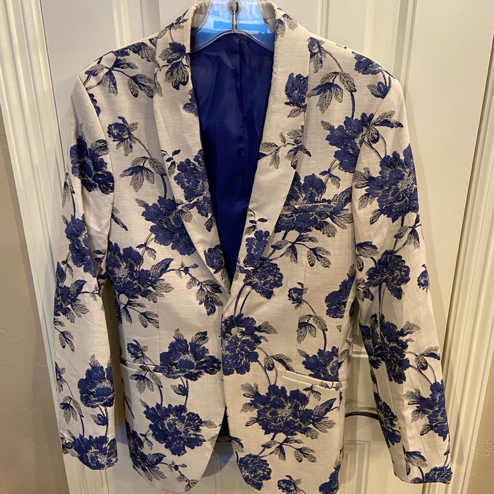Topman white suit jacket with blue flowers and gray accents 36R